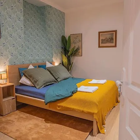 Unique Montmartresacre-coeur Parking Apartament Paryż